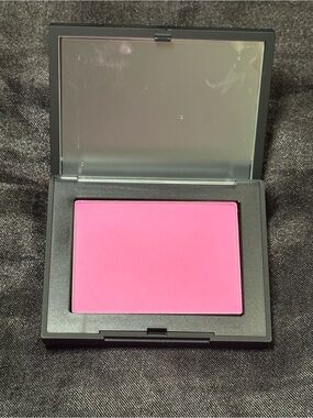 BNIB NARS Thrill Blush